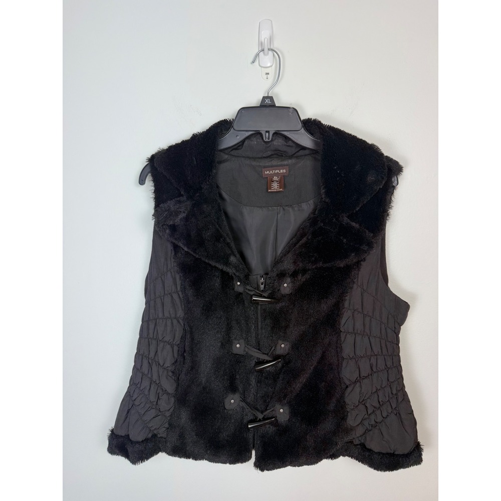 Multiples Women Black Faux Fur Quilted Toggle Vest Petite Large PL Mixed Media